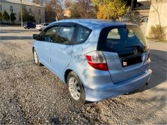 Photo of the vehicle Honda Fit