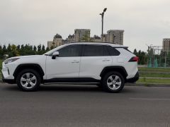 Сүрөт унаа Toyota RAV4