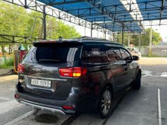 Сүрөт унаа Kia Carnival