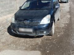 Сүрөт унаа Toyota Corolla Verso