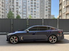 Сүрөт унаа Kia Stinger