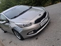 Сүрөт унаа Kia Ceed