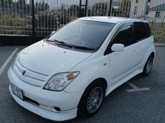 Сүрөт унаа Toyota Ist