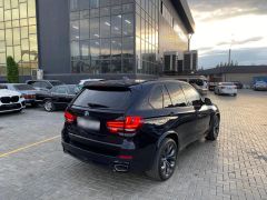 Photo of the vehicle BMW X5