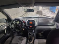 Сүрөт унаа Toyota RAV4