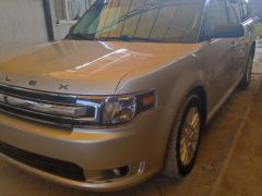 Photo of the vehicle Ford Flex