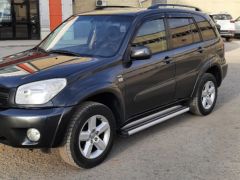 Сүрөт унаа Toyota RAV4