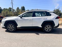 Сүрөт унаа Toyota RAV4