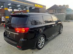 Photo of the vehicle Kia Carnival