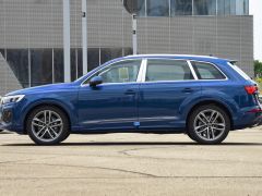 Сүрөт унаа Audi Q7