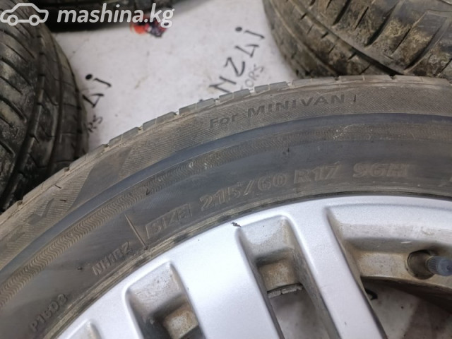 Wheel rims - Диск R17 5x114.3 с шиной