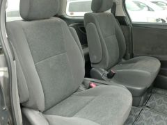 Photo of the vehicle Toyota Estima