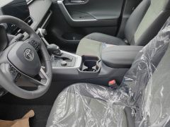 Сүрөт унаа Toyota RAV4