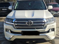 Сүрөт унаа Toyota Land Cruiser