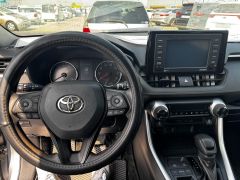 Сүрөт унаа Toyota RAV4