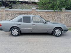 Сүрөт унаа Mercedes-Benz W124