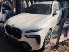 Photo of the vehicle BMW X7