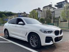 Photo of the vehicle BMW X4