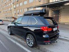 Photo of the vehicle BMW X5