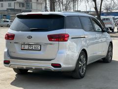 Фото авто Kia Carnival