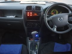 Photo of the vehicle Mazda Demio