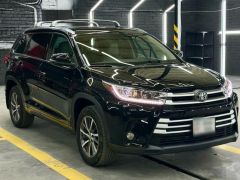 Photo of the vehicle Toyota Highlander