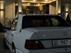 Photo of the vehicle Mercedes-Benz W124