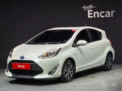 Сүрөт унаа Toyota Prius c