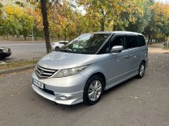 Сүрөт унаа Honda Elysion