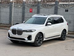 Photo of the vehicle BMW X7