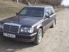 Фото авто Mercedes-Benz W124