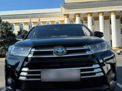 Сүрөт унаа Toyota Highlander