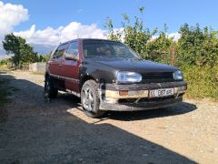 Photo of the vehicle Volkswagen Golf