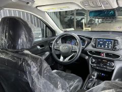 Photo of the vehicle Hyundai Santa Fe