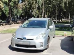 Фото авто Toyota Prius