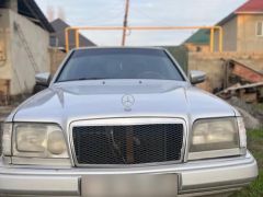 Сүрөт унаа Mercedes-Benz W124