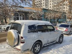 Сүрөт унаа Mitsubishi Pajero