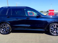 Photo of the vehicle BMW X7