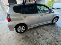 Фото авто Honda Fit