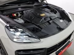 Сүрөт унаа Porsche Cayenne