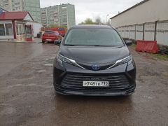 Фото авто Toyota Sienna