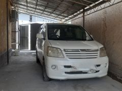 Сүрөт унаа Toyota Noah