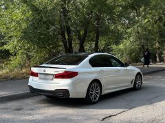 Photo of the vehicle BMW 5 Series