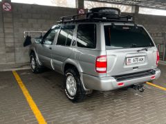 Сүрөт унаа Nissan Pathfinder