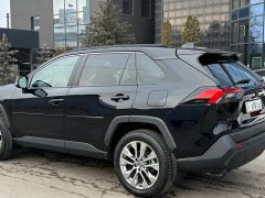 Photo of the vehicle Toyota RAV4