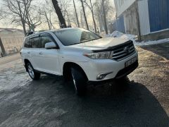 Сүрөт унаа Toyota Highlander