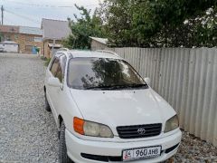 Фото авто Toyota Ipsum