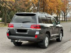 Photo of the vehicle Toyota Land Cruiser