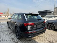 Сүрөт унаа Audi Q7