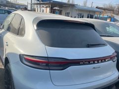 Сүрөт унаа Porsche Macan